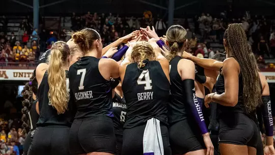 Team huddle at Minnesota