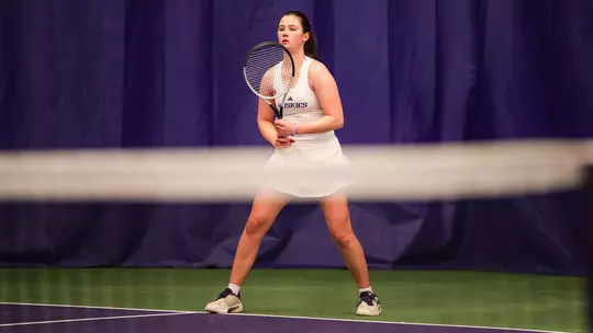 Carina Syrtveit waits for rally