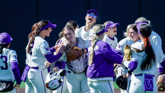 Washington softball at Iowa game 2