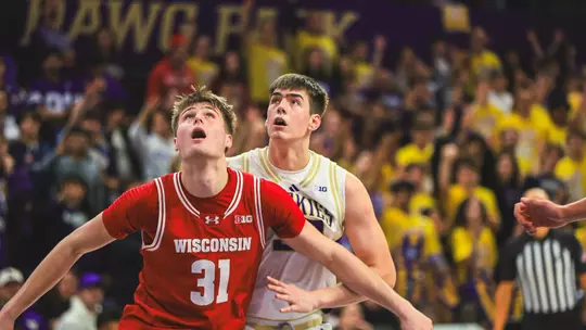 Nikola Dzepina battles for rebounding position vs. Wisconsin
