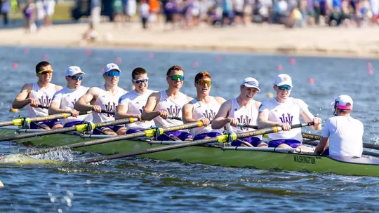 a uw eight-oared men's crew rows at the Sarasota 2K in 2026 in Sarasota, Fla.