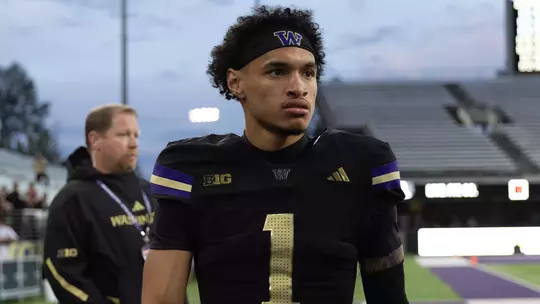 Demond Williams Jr stands on the sidelines