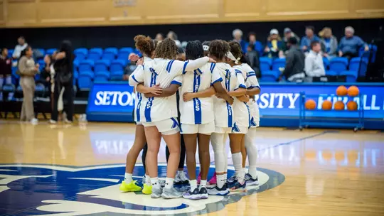 Seton Hall WBB huddle