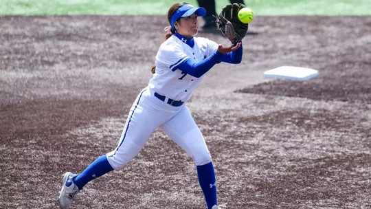 Andrea Perez fielding