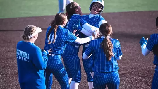 Lea Kosinski Walk off