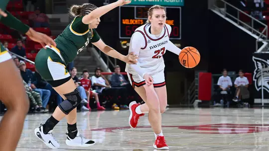 Davidson takes on William & Mary in non-conference women's basketball action at Belk Arena on Thursday, November 06, 2025 in Davidson, North Carolina. Credit - Tim Cowie/DavidsonPhotos.com