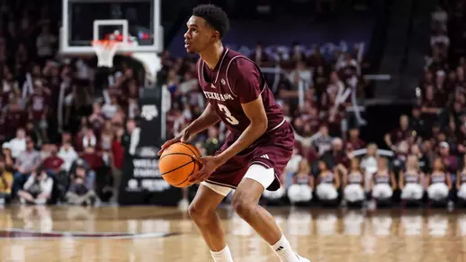 Rylan Griffen looking for a shot against Missouri