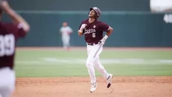BMont rounds the bases