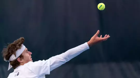 CHAMPAIGN, IL - May 01, 2026 - Adam Jilly during the Round 1 Match of the NCAA Tournament between the Yale Bulldogs and the Illinois Fighting Illini at Atkins Tennis Center in Champaign, IL. Photo By Knox Mynatt/Fighting Illini