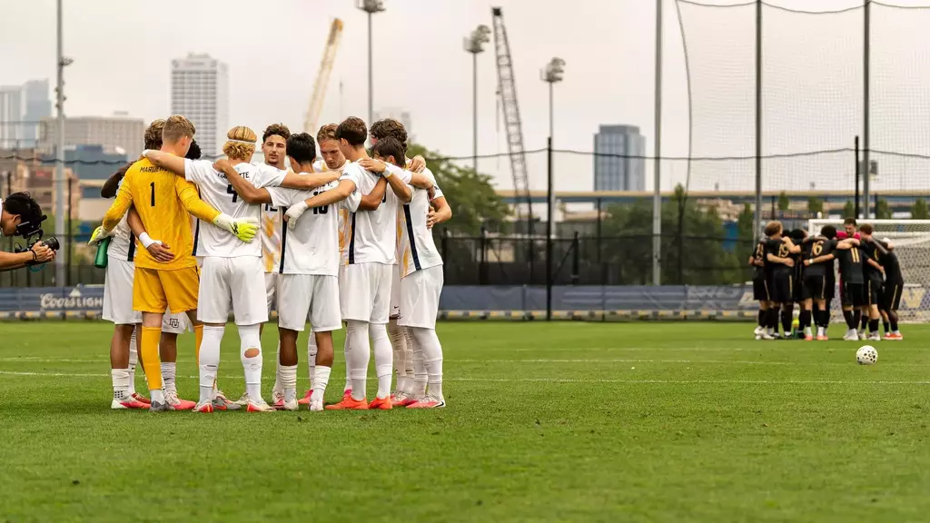 msoc team huddle