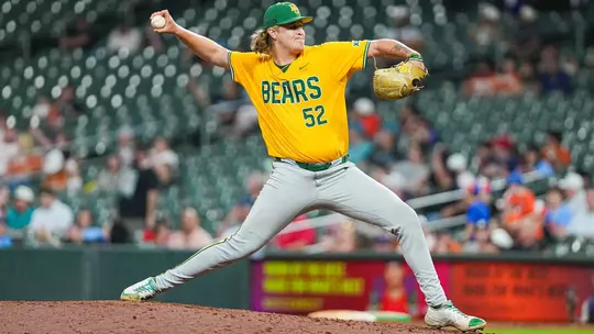Caleb Bunch pitching at Daikin Park 2026