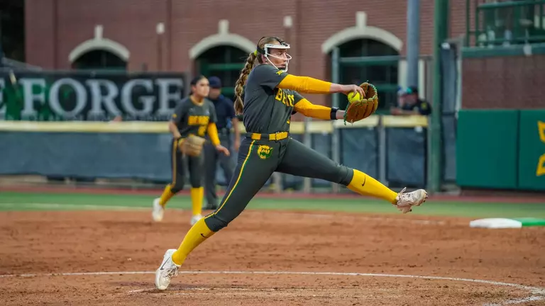 Lexie Warncke Pitches against No. 2 Texas