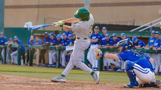 Cade Dodson hitting at UTA 2026