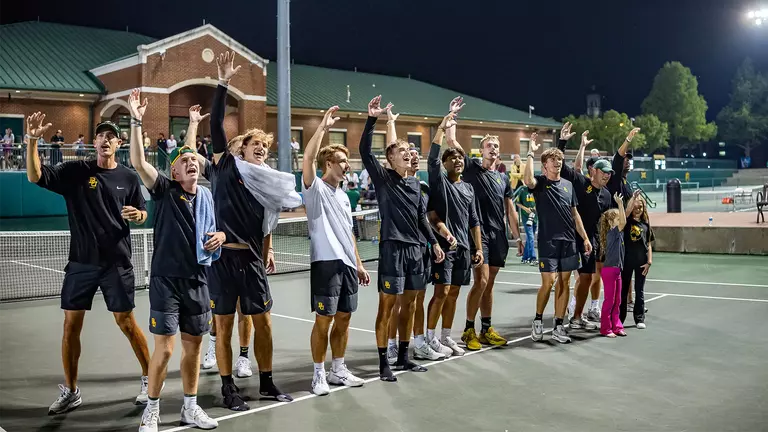 MT Team Sic Em NCAA Sweet 16