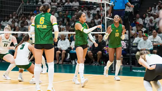 Mya Hemmer Big celebration vs. Hawaii