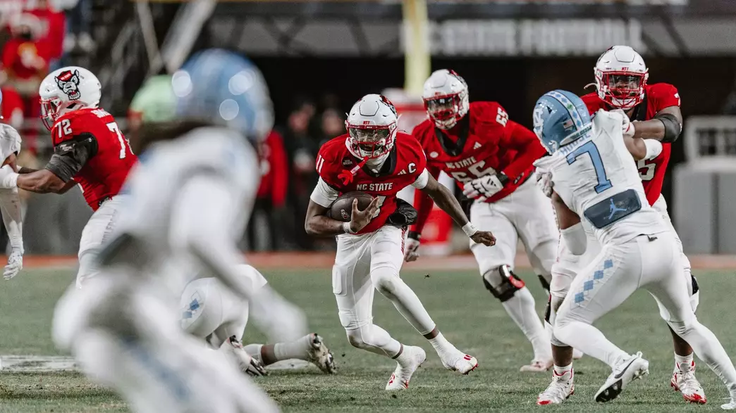 CJ Bailey scrambles vs UNC