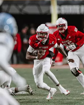 CJ Bailey scrambles vs UNC