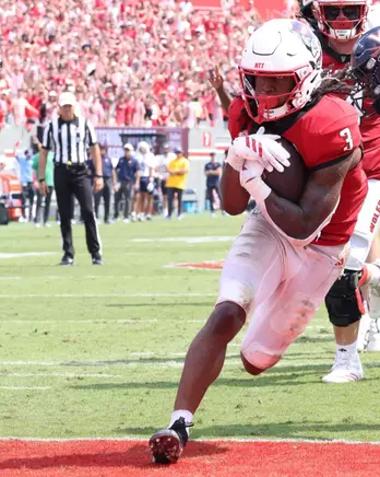 Hollywood Smothers scores against Virginia