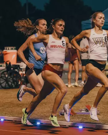 Kate Putman running at Duke Twilight