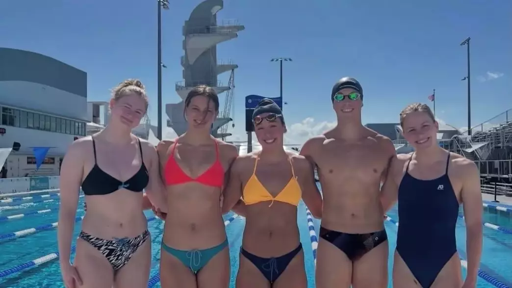 Swim: Eneli Jefimova, Lily King, Erika Pelaez, Jerry Fox, Katharine Berkoff at Fort Lauderdale Open