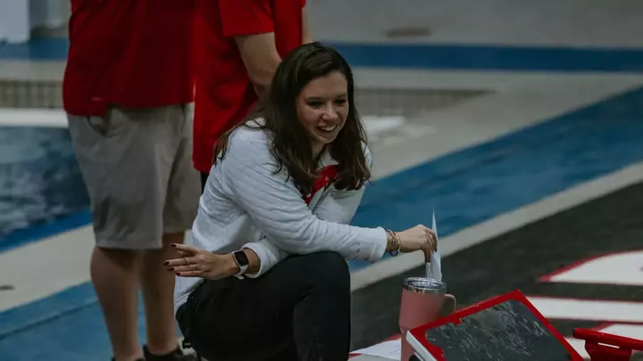 Swim: Stefani Wendelschaefer smiling