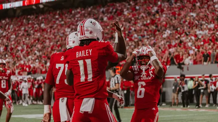 CJ Bailey TD celebration