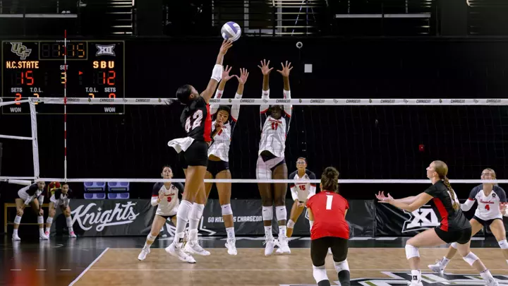 Britni Silver attacking vs Stony Brook 8/28/26