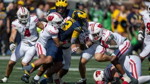 Wisconsin falls to #20 Michigan on the road