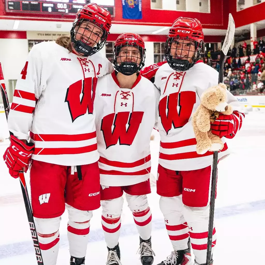 No. 1 Badgers take down No. 15 Tommies
