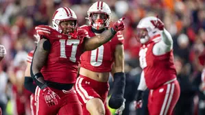 Wisconsin takes down No. 21 Illinois on senior day