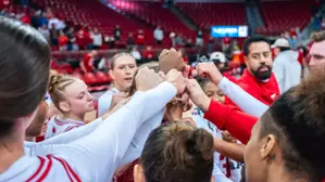 Starting Five: Wisconsin hosts Oakland in season opener