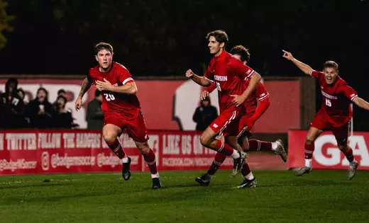 Wisconsin takes down Northwestern in Big Ten finale