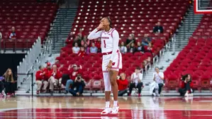 Badgers claw past Golden Grizzlies, 79-68