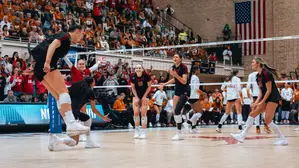 The Dream Continues: No. 3 Badgers travel to Kansas City for National Semifinals