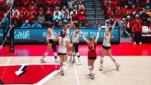 No. 3 Badgers stifle Panthers to kick off postseason action