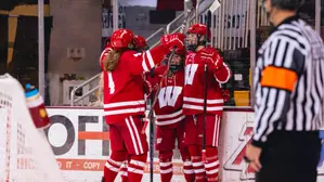 No. 1 Wisconsin bests No. 8 Minnesota Duluth, 5-1