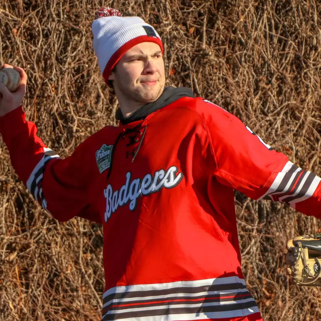 “I couldn’t live without hockey": Ryan Botterill’s journey from the mound to the rink