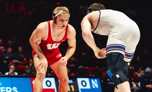 No. 16 Wisconsin heads to No. 9 Minnesota for Border Battle