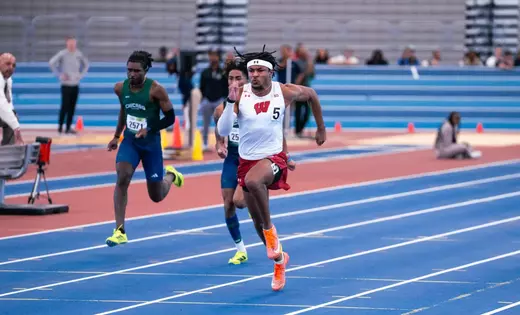 Five Things to Know: Badgers Split for Penn Elite, Fighting Illini Challenge