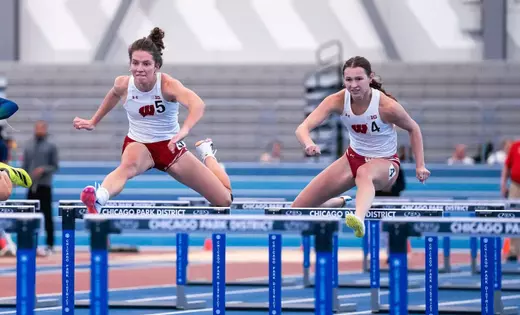 Badgers kick off day one of Fighting Illini Challenge