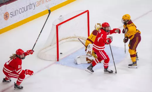 No. 1 Wisconsin takes down No. 3 Minnesota, 6-1