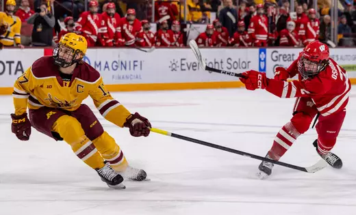 Wisconsin drops high-scoring affair at Minnesota