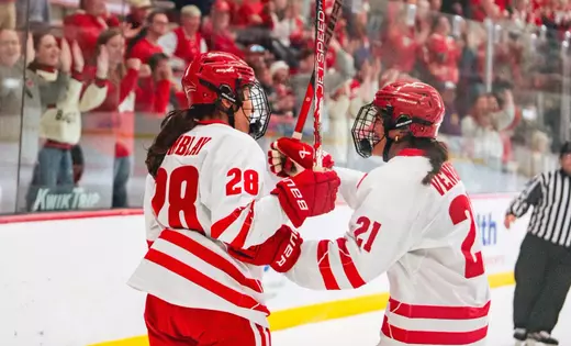 No. 2 Wisconsin stuns Minnesota State, 12-1