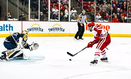 Halloween game time changed for Wisconsin men’s hockey
