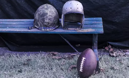 UW-Madison: A movie about war, college football and two heroic Badgers