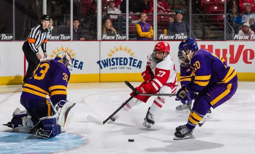 Quick six: No. 6 Badgers hit the road to Minnesota State