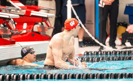Badgers collect silver in 800 free relay at B1G Championships