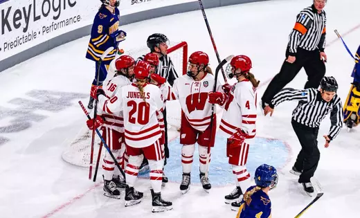 No. 1 Badgers advance to WCHA Championship game