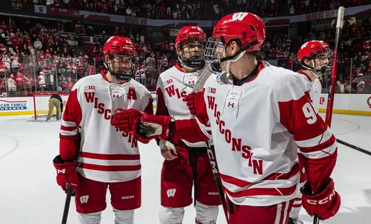 Tickets on sale Friday for Big Ten quarterfinal hockey game against Ohio State