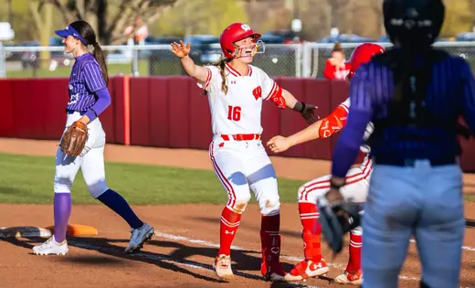 Conger walks off Tommies to split doubleheader